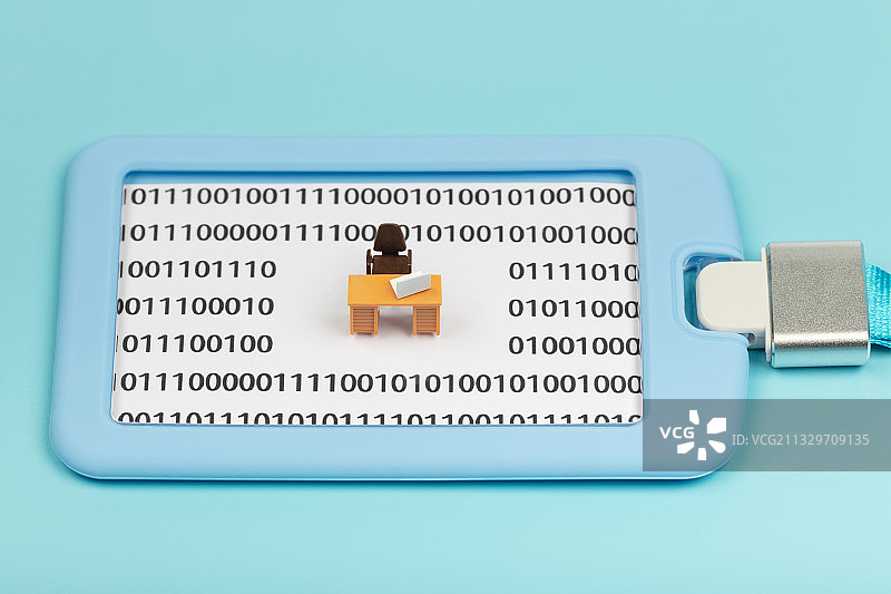 工卡上的二进制数字IT程序员招聘面试图片素材