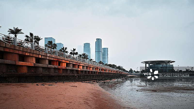 厦门，观音山CBD，会展中心，雾图片素材