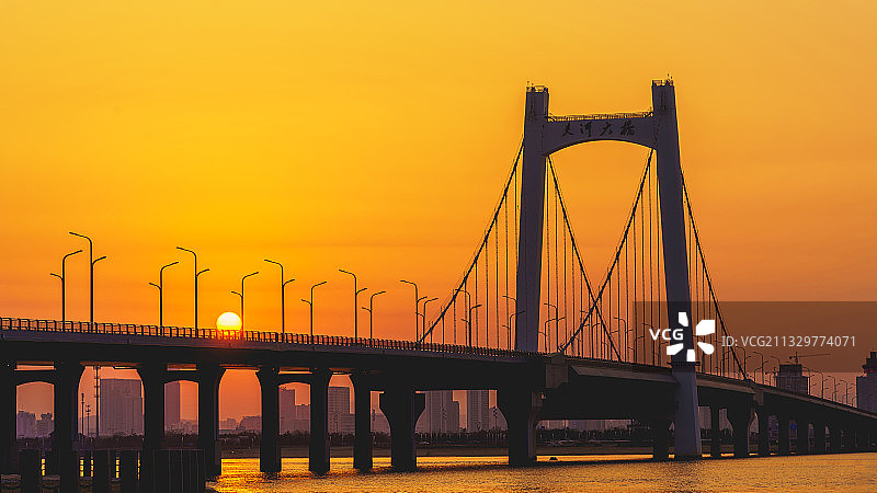 夹河大桥日落图片素材