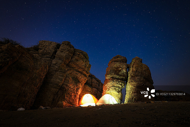 星空下的旅人图片素材