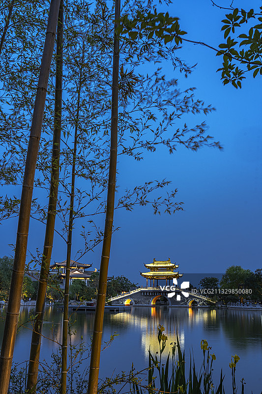河北省邯郸市磁县水墨园景区夜景图片素材