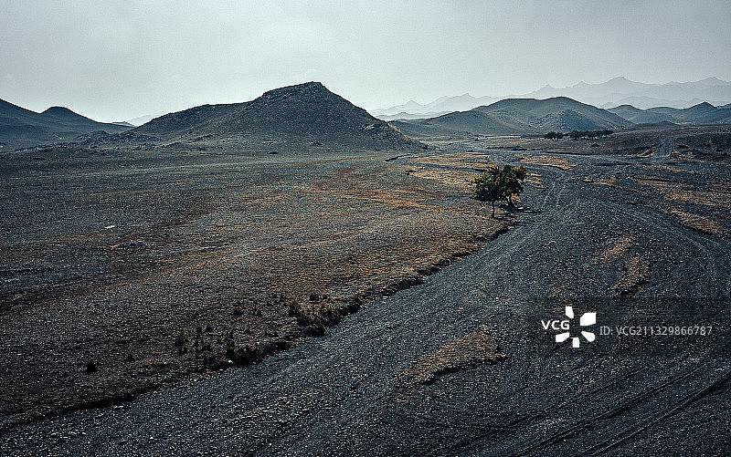 中国-宁夏-银川-贺兰山口-埋骨之地图片素材