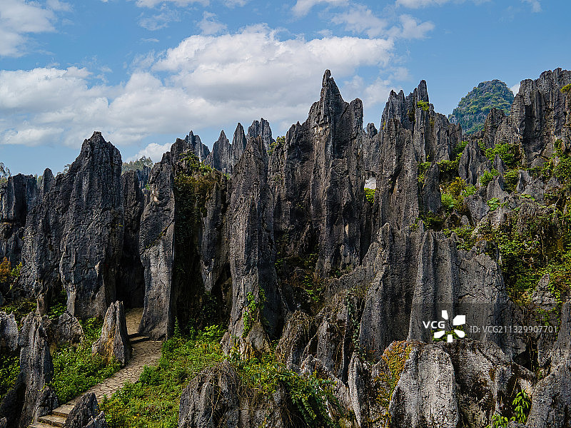航拍贵州兴义国家地质公园的泥凼石林图片素材