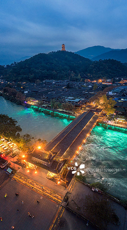 都江堰南桥夜景图片素材