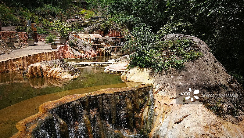 《汶川仁吉喜目谷》仁吉喜目汉译：人间天堂的视角。图片素材