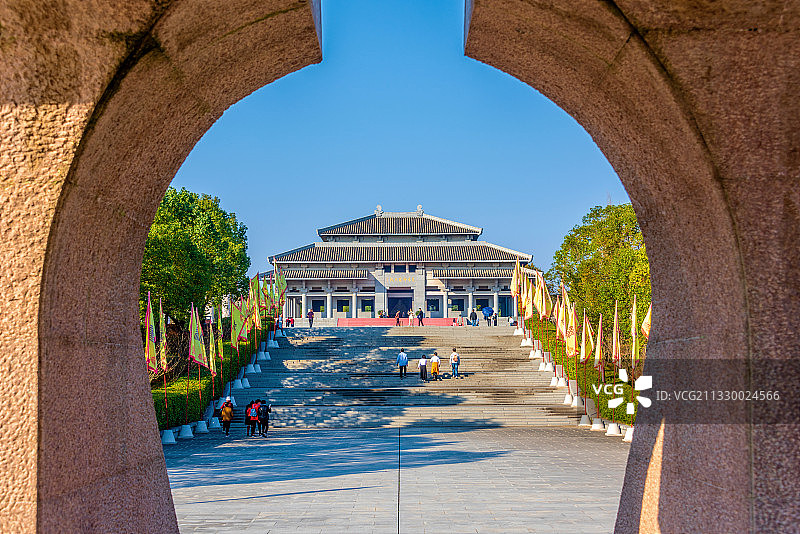 中国湖北随州炎帝故里炎帝神农大殿图片素材