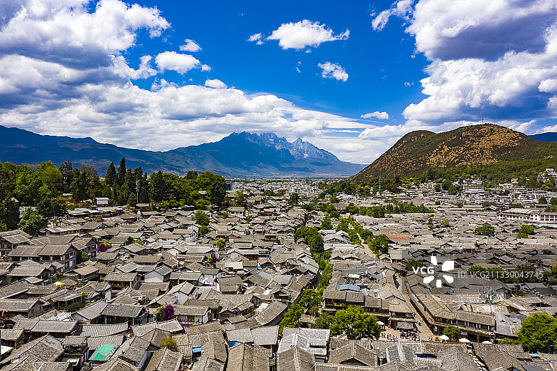 航拍云南丽江古城风光图片素材