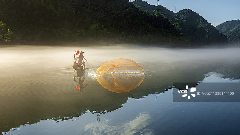 雾漫小东江（5）图片素材