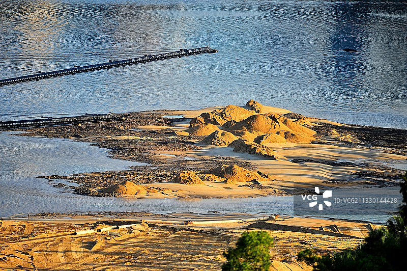 人定胜天图片素材