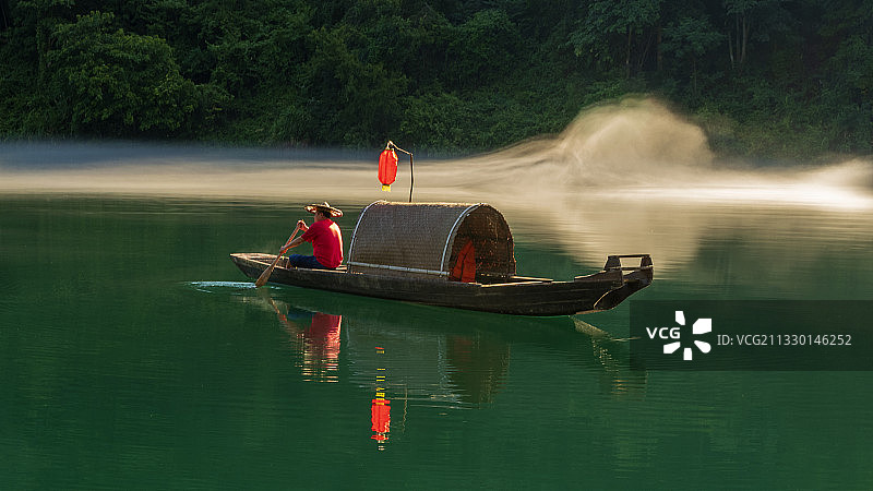 雾漫小东江（8）图片素材