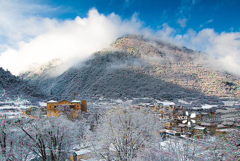 梭磨河峡谷 阿坝图片素材
