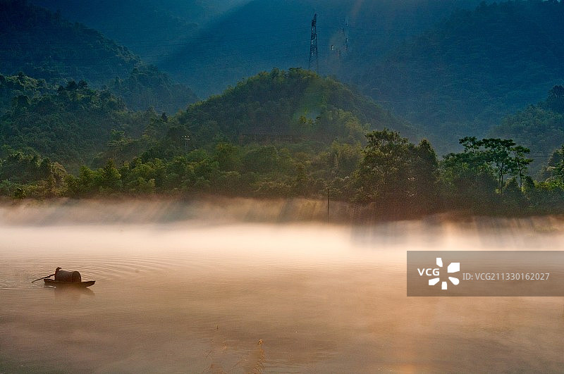 2011年8月15日摄于湖南省郴州市资兴小东江图片素材