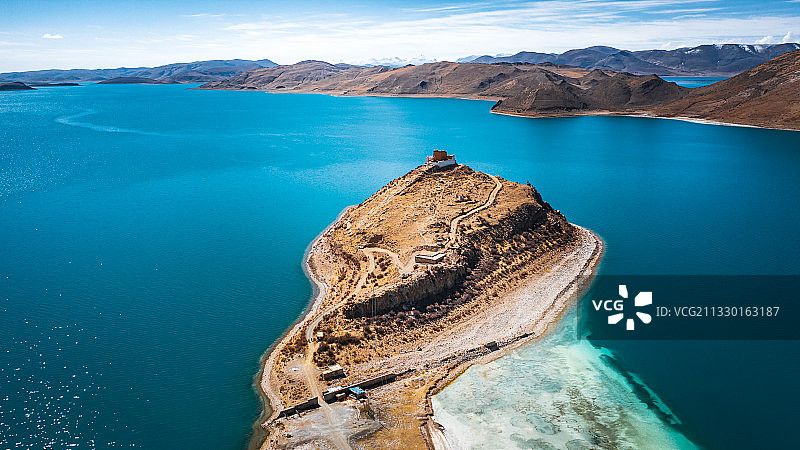 藏地·羊湖日托寺图片素材