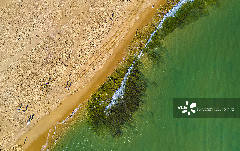 航拍海南昌江呆呆岛美丽海滩图片素材