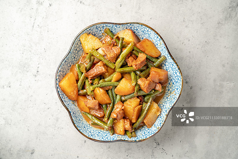 红烧肉焖豆角图片素材