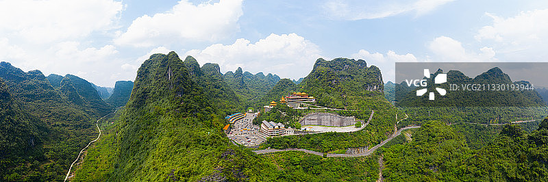 广西南宁马山县弄啦风景区航拍风光图片素材