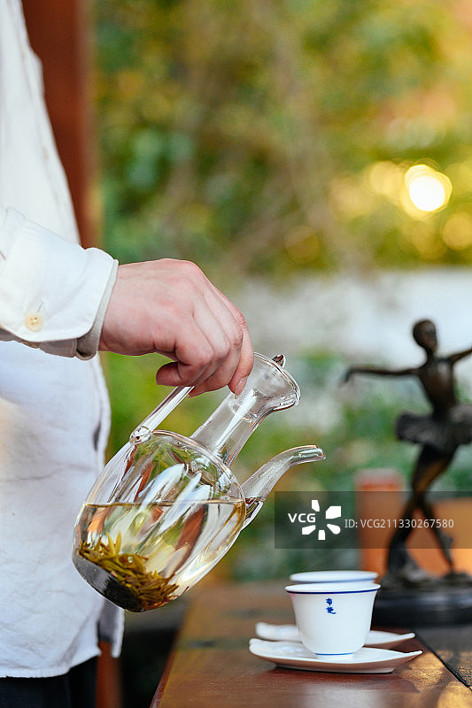 春天泡绿茶图片素材