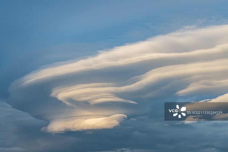 荚状云图片素材