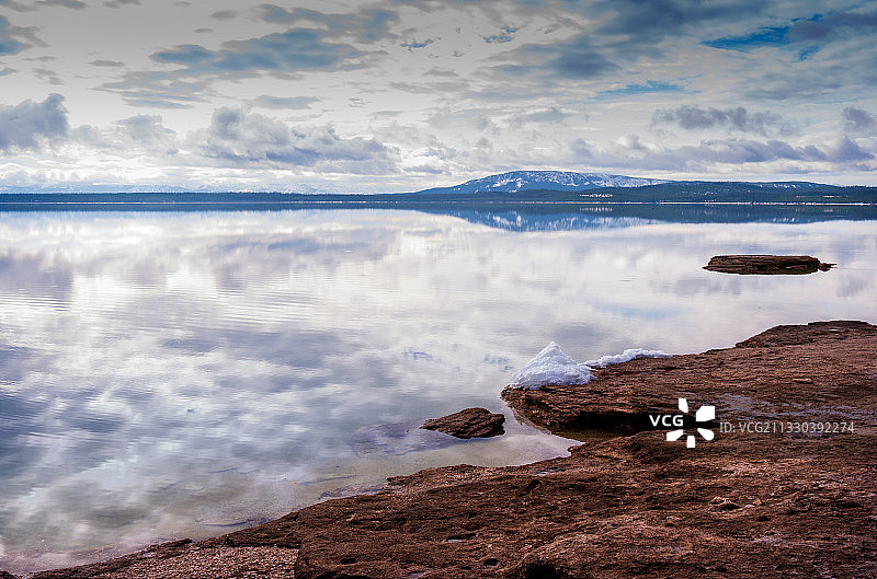 美国旅游黄石湖图片素材