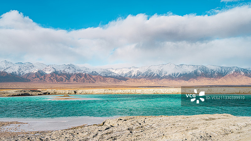 中国青海大柴旦翡翠湖风光图片素材