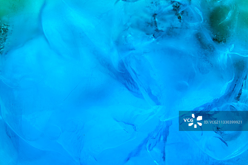 酒杯中的调制鸡尾酒局部特写抽象表达图片素材