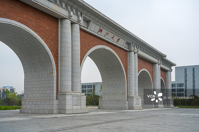 中国浙江省浙江大学大门图片素材
