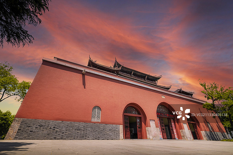 霞映鼓楼图片素材