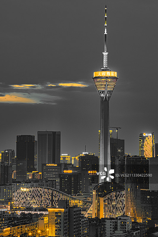 黄昏的成都电视塔图片素材
