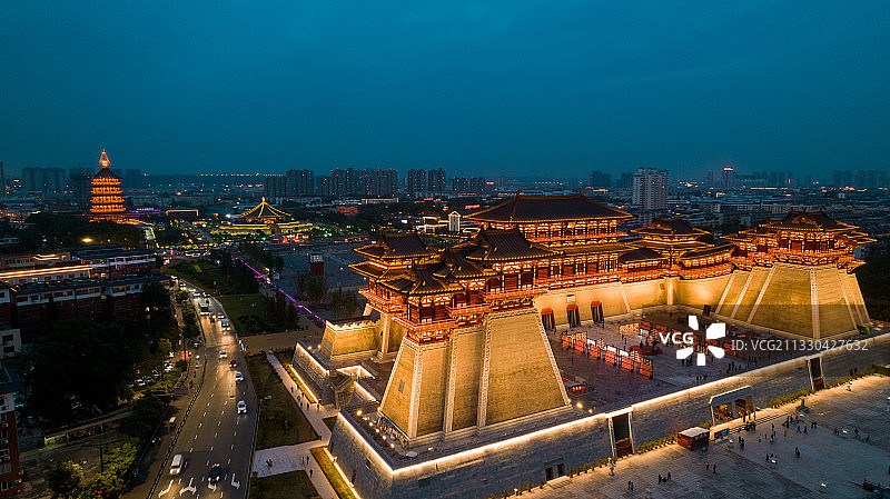 河南洛阳隋唐洛阳城夜景航拍图片素材