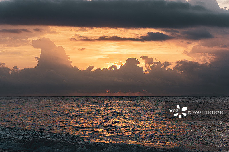 云上怪兽影院图片素材