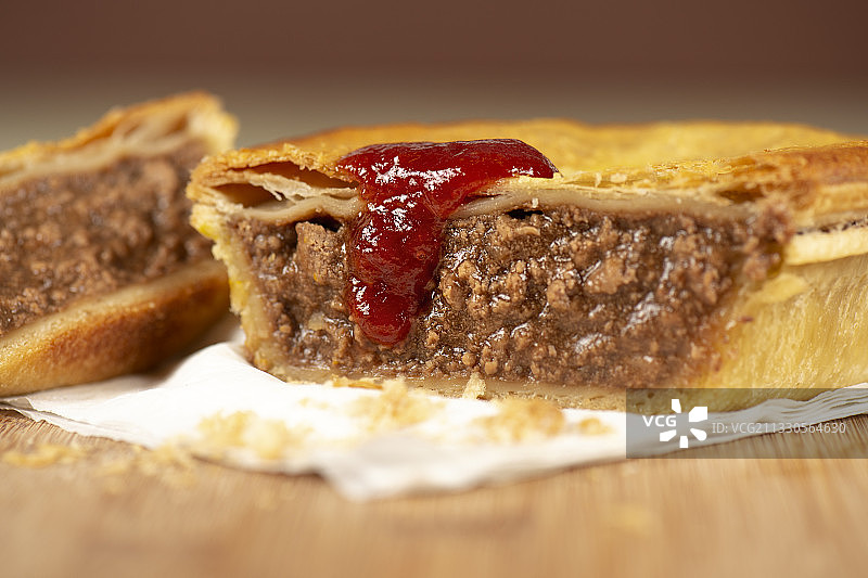 桌子上面包的特写图片素材