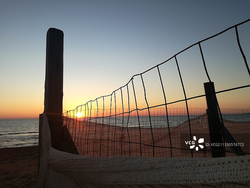 意大利卡尔塔尼塞塔省格拉日落时分的碧海蓝天美景图片素材