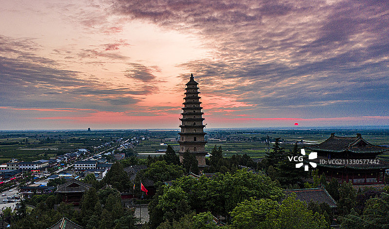 宝塔夕阳红图片素材