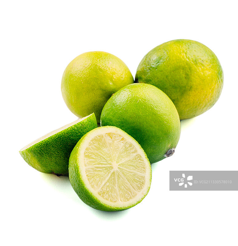 白色背景下的柠檬特写图片素材