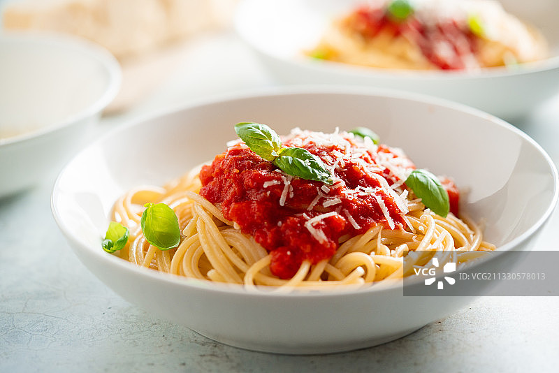 上碗里的意大利面特写图片素材