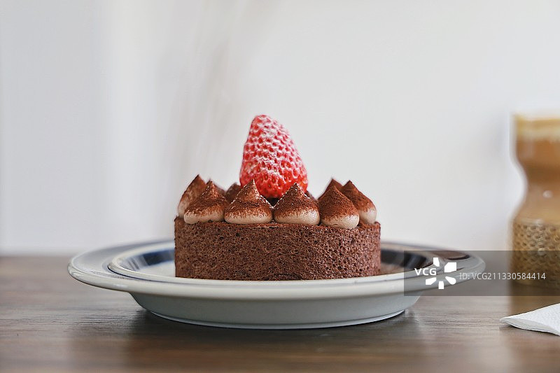 桌上蛋糕的特写镜头图片素材