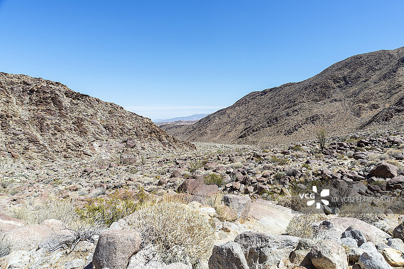 博雷戈棕榈峡谷的岩石山脉景色，加利福尼亚州，美国图片素材