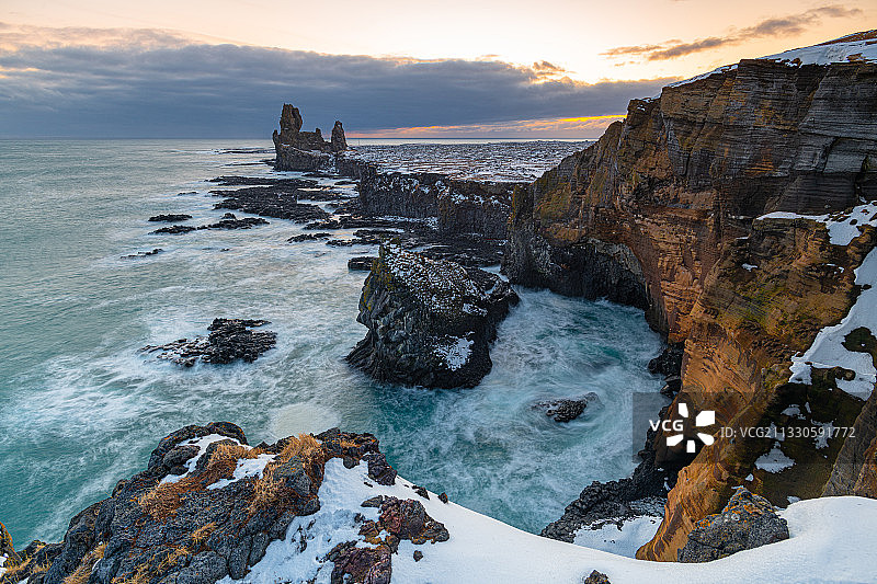日落时大海对天空的景色图片素材
