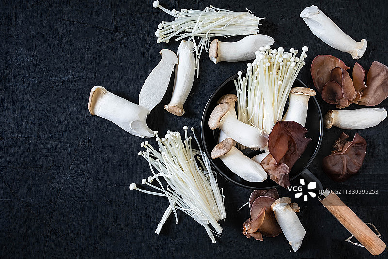 桌面食材高角度视图图片素材