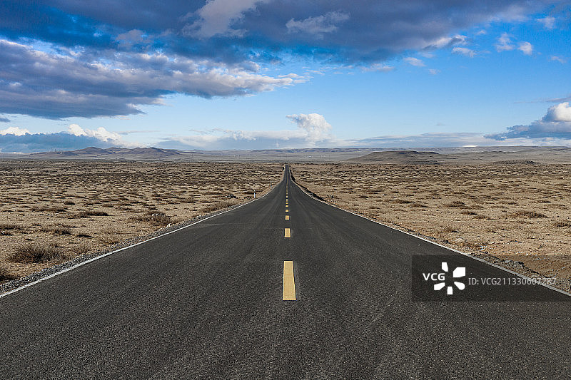 道路运输汽车广告背景图沙漠天空图片素材