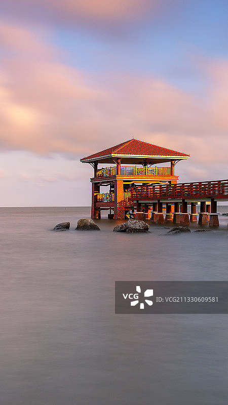 海豚阁：三娘湾以能观看海豚而闻名。图片素材
