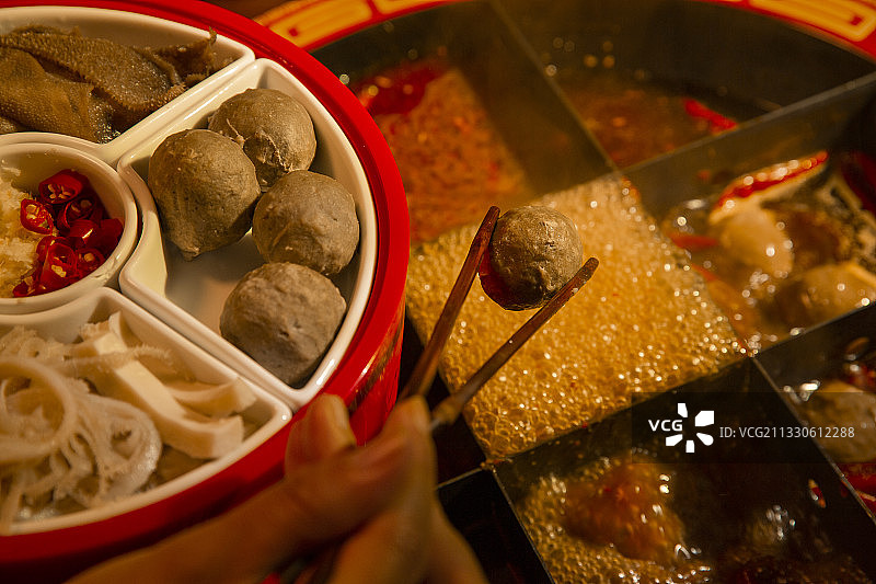 中华美食四川菜麻辣九宫格火锅图片素材