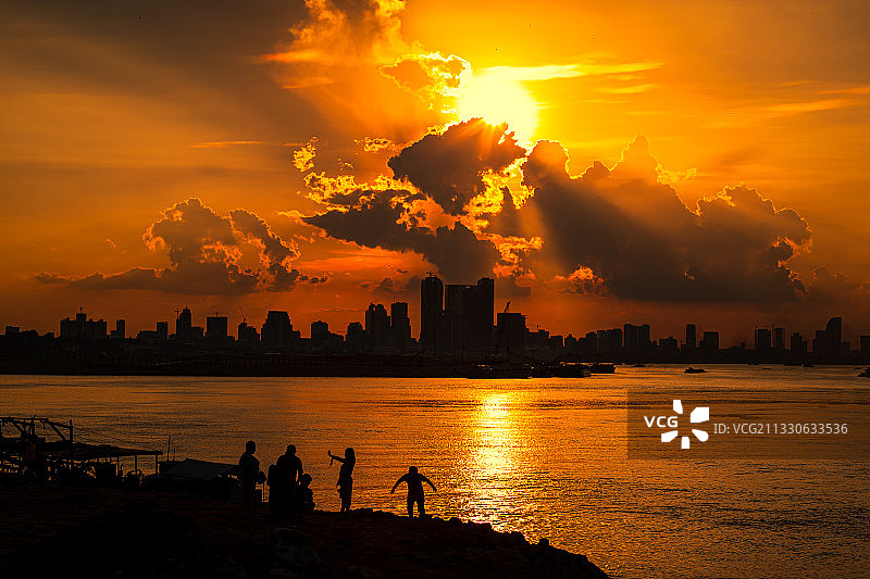 夕阳西下图片素材