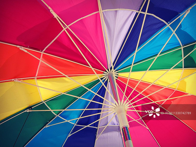 多色雨伞的全画幅照片图片素材