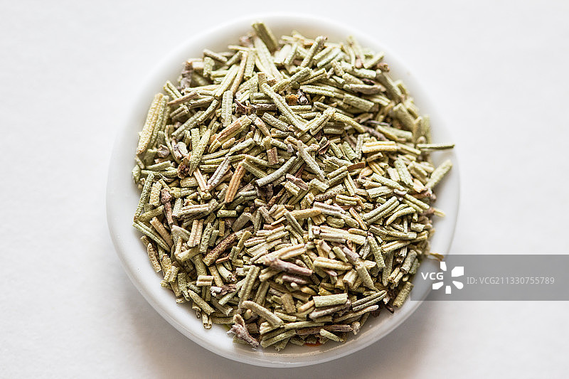 碗中迷迭香特写图片素材