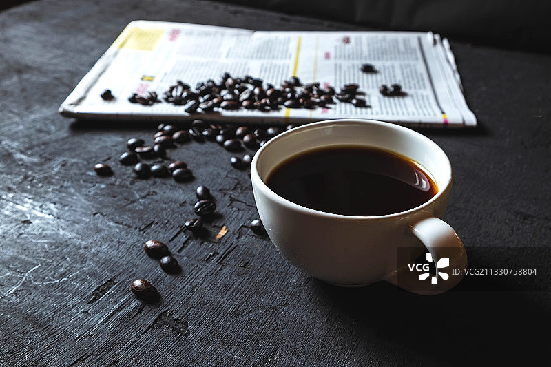咖啡豆桌面咖啡俯视图图片素材