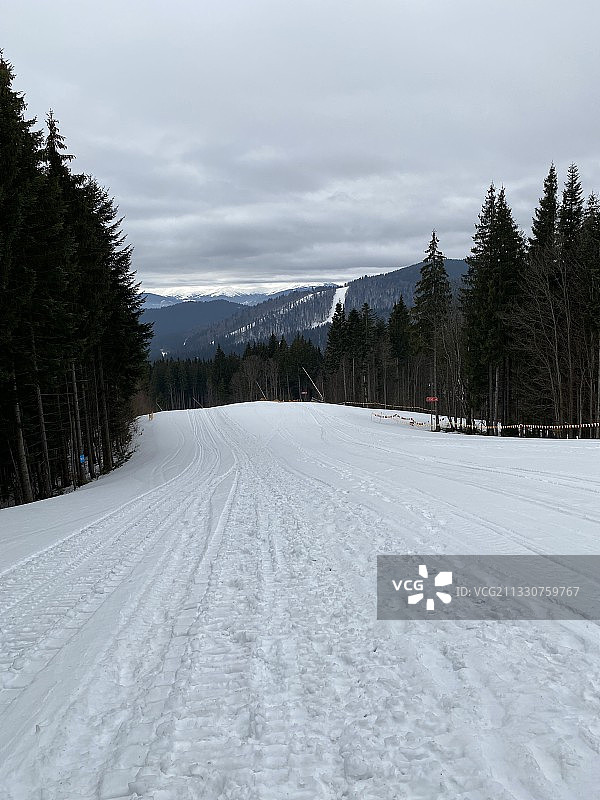 乌克兰雪山风景图片素材
