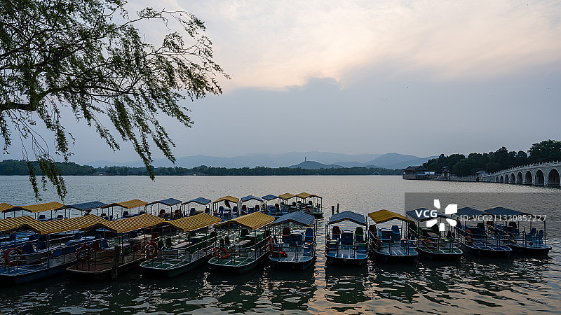 黄昏昆明湖图片素材