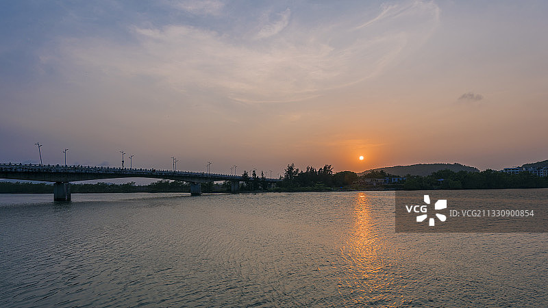 海南琼海万泉河夕照图片素材