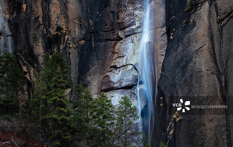 林芝卡定沟天佛瀑布图片素材